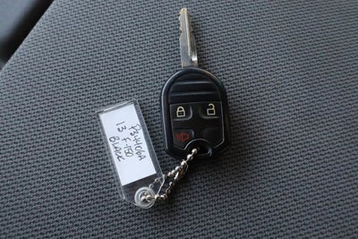 2013 Ford F-150 4WD SuperCrew 145 XLT