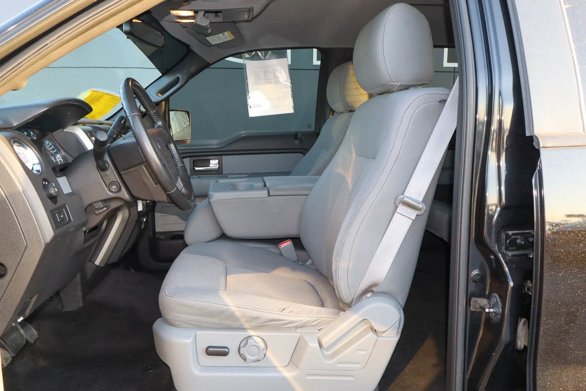 2013 Ford F-150 4WD SuperCrew 145 XLT