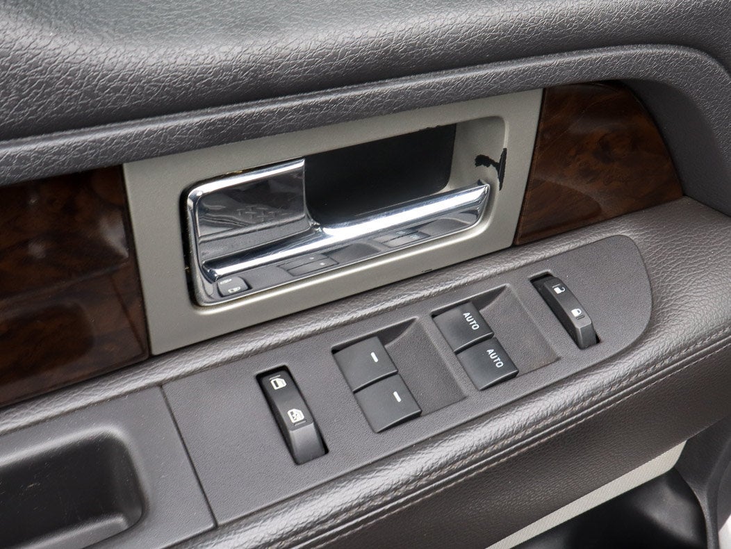 2014 Ford F-150 4WD SuperCrew 145 Platinum