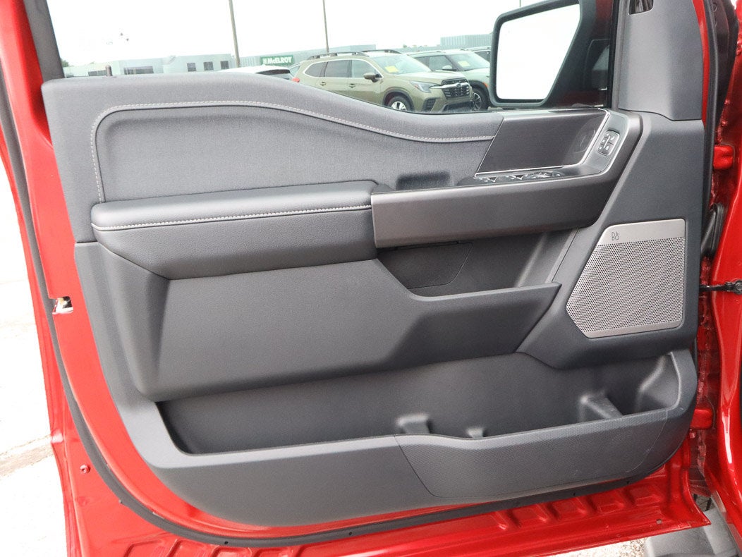 2025 Ford F-150 LARIAT 4WD SuperCrew 5.5' Box
