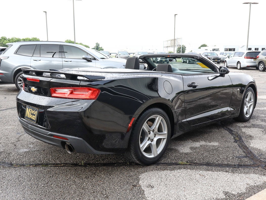 2017 Chevrolet Camaro 2dr Conv 1LT