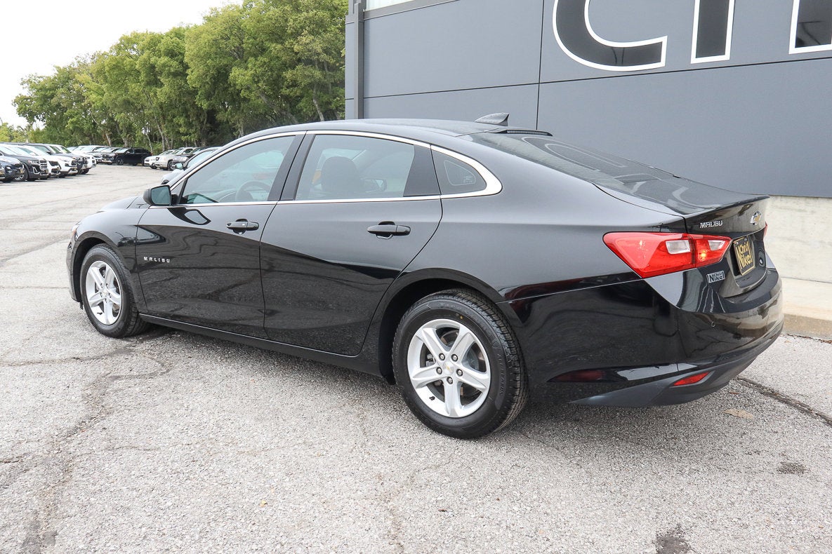 2022 Chevrolet Malibu LS