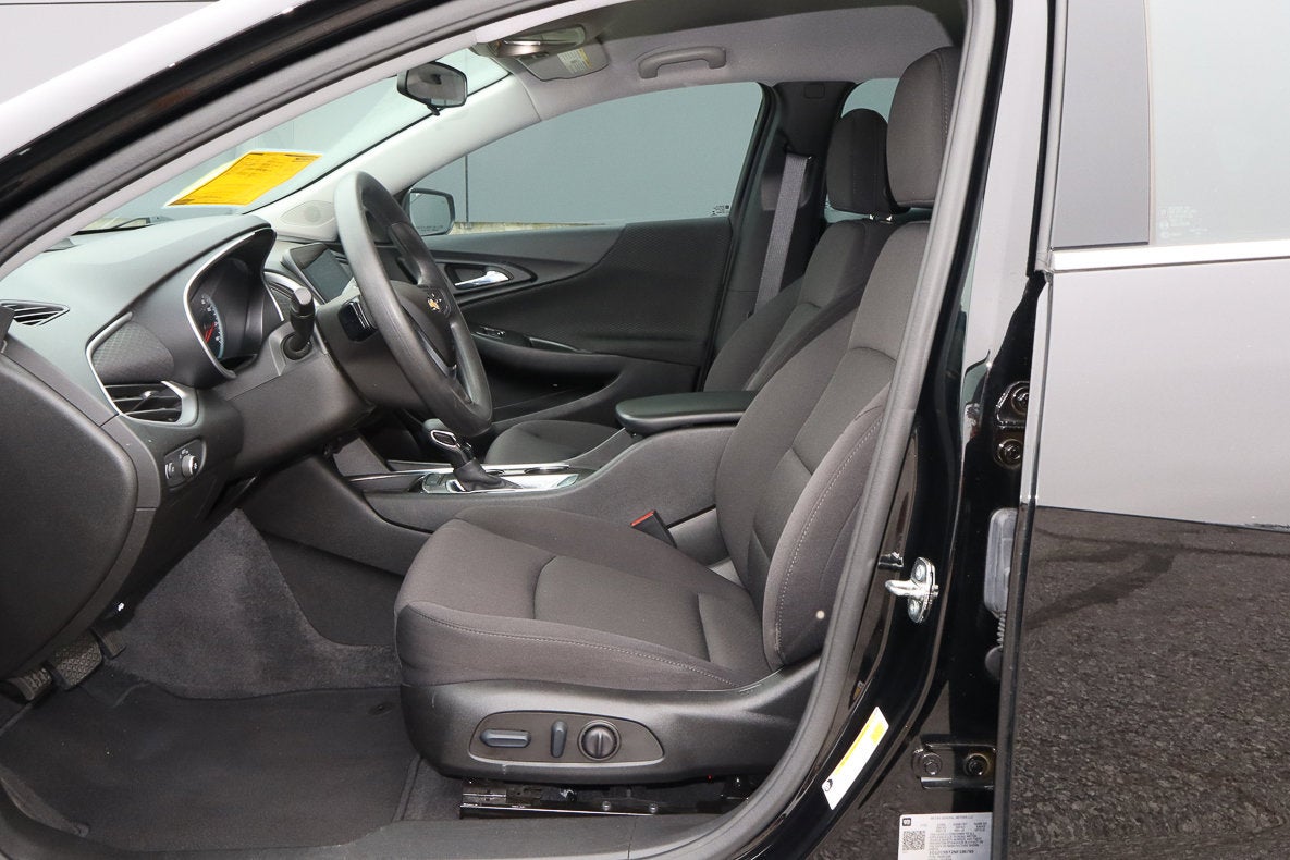 2022 Chevrolet Malibu LS