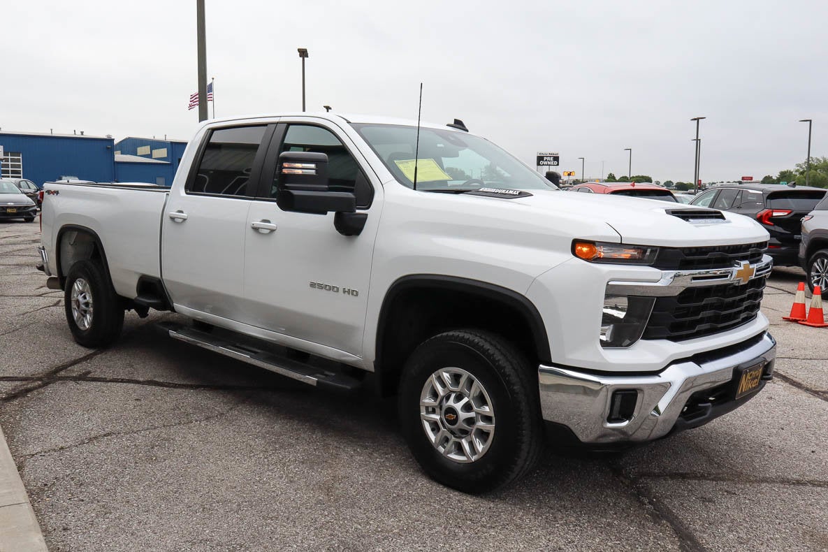 2025 Chevrolet Silverado 2500HD 4WD Crew Cab 172 LT