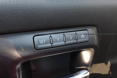 2015 Chevrolet Silverado 3500HD Built After Aug 14 4WD Crew Cab 167.7 LTZ