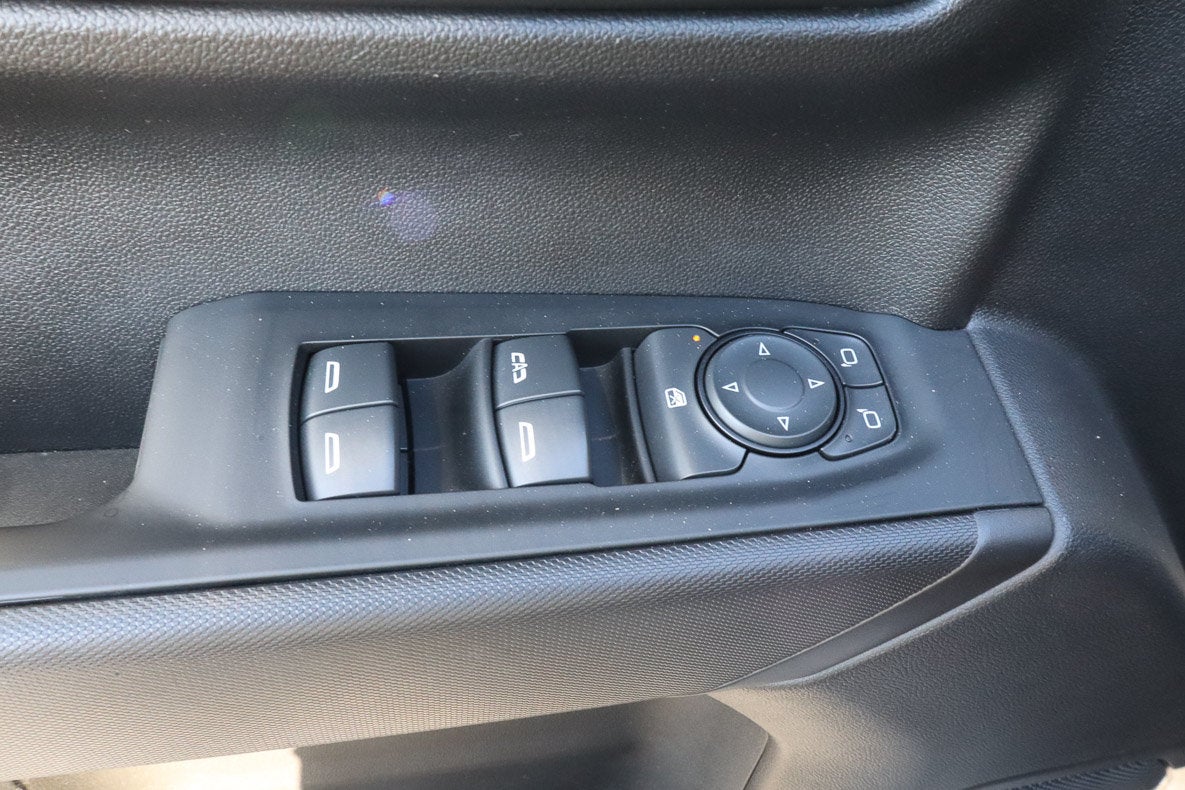 2023 Chevrolet Silverado 1500 4WD Crew Cab 147 Custom