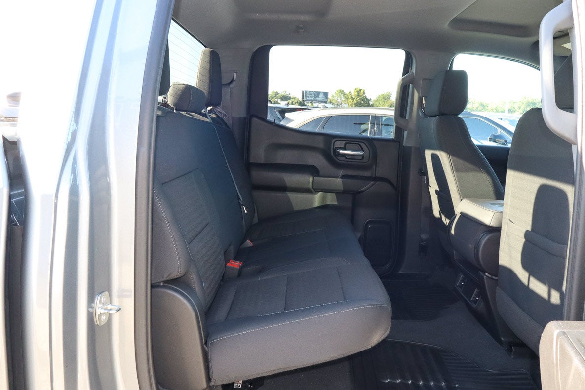 2023 Chevrolet Silverado 1500 4WD Crew Cab 147 Custom