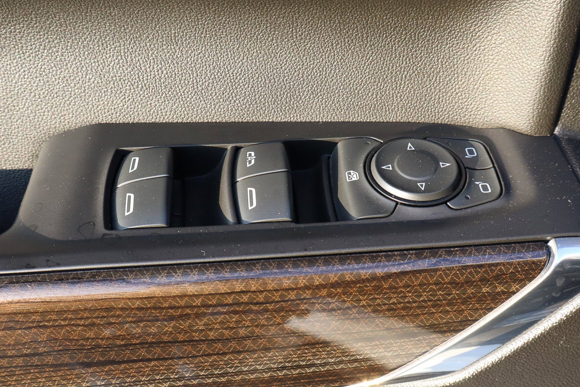 2020 Chevrolet Silverado 1500 4WD Double Cab 147 LT