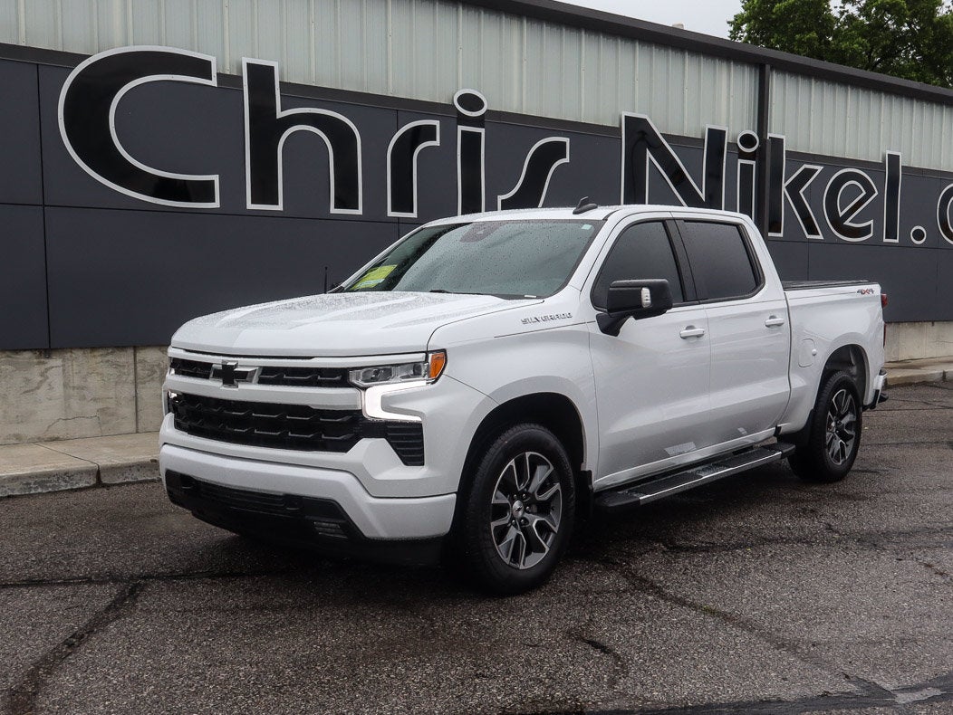 2022 Chevrolet Silverado 1500 4WD Crew Cab 147 RST