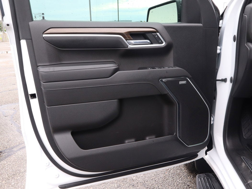 2022 Chevrolet Silverado 1500 4WD Crew Cab 147 RST