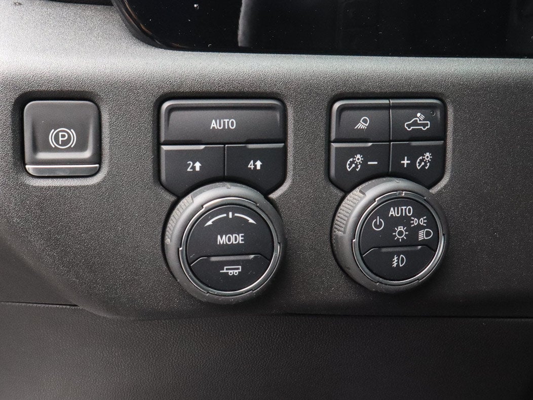 2022 Chevrolet Silverado 1500 4WD Crew Cab 147 RST