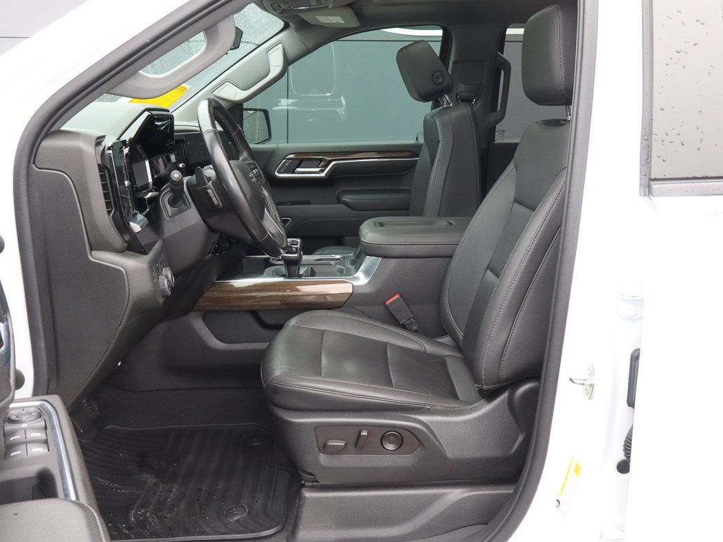 2022 Chevrolet Silverado 1500 4WD Crew Cab 147 RST