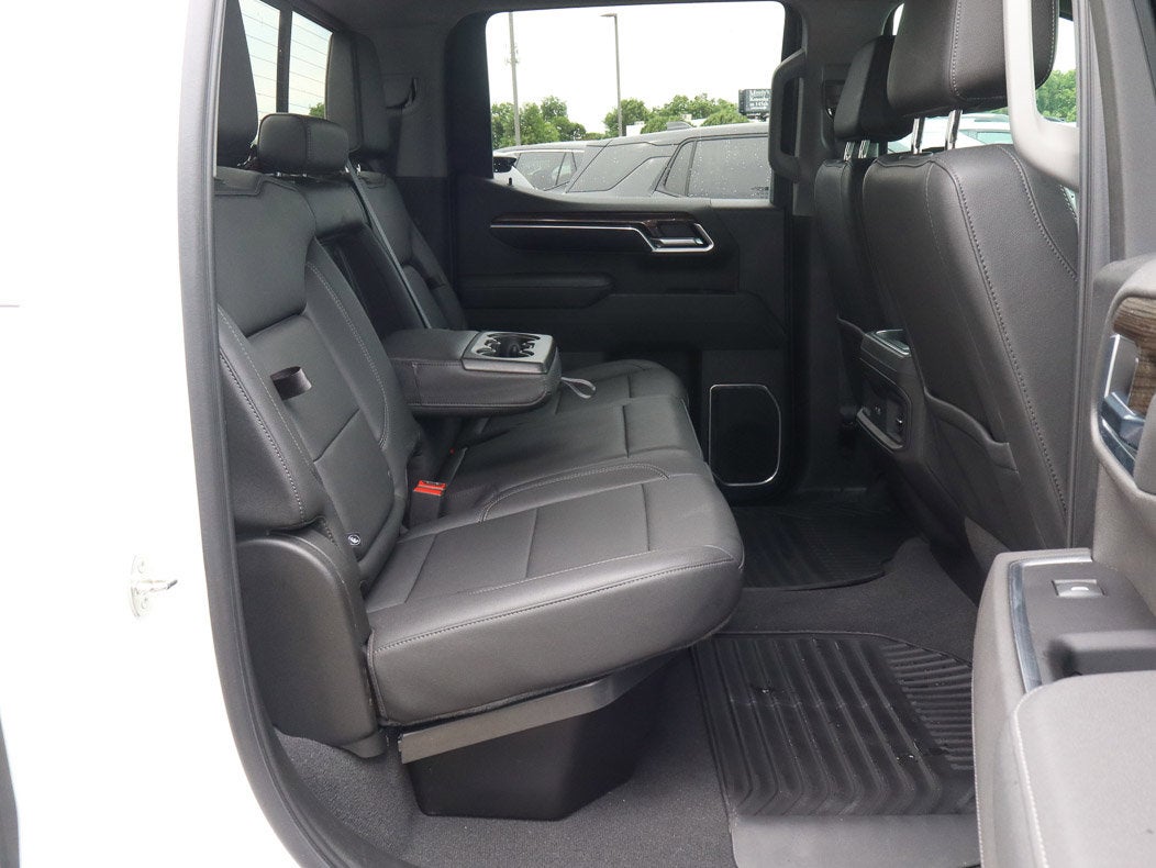 2022 Chevrolet Silverado 1500 4WD Crew Cab 147 RST