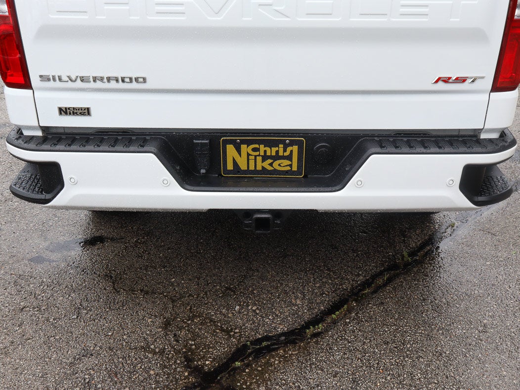 2022 Chevrolet Silverado 1500 4WD Crew Cab 147 RST