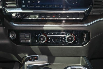 2022 Chevrolet Silverado 1500 4WD Crew Cab 147 RST