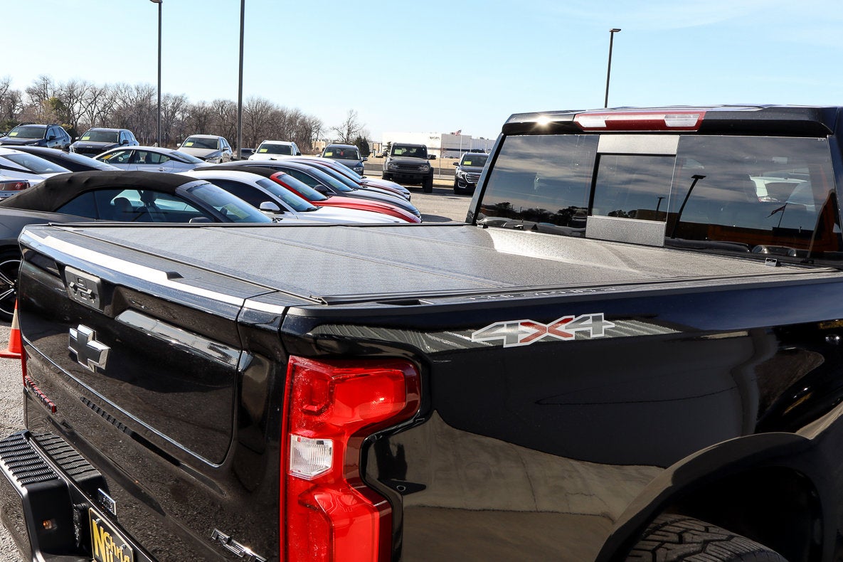 2022 Chevrolet Silverado 1500 4WD Crew Cab 147 RST