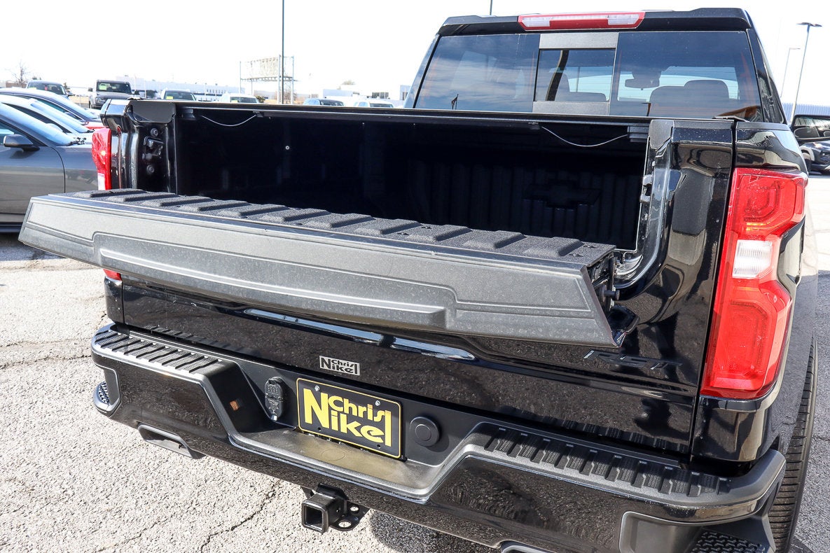 2022 Chevrolet Silverado 1500 4WD Crew Cab 147 RST