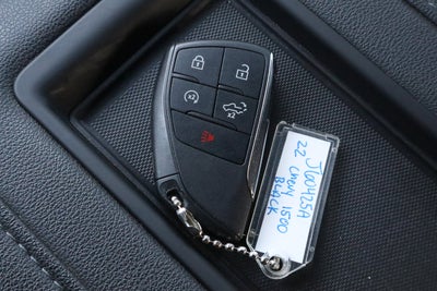 2022 Chevrolet Silverado 1500 4WD Crew Cab 147 RST