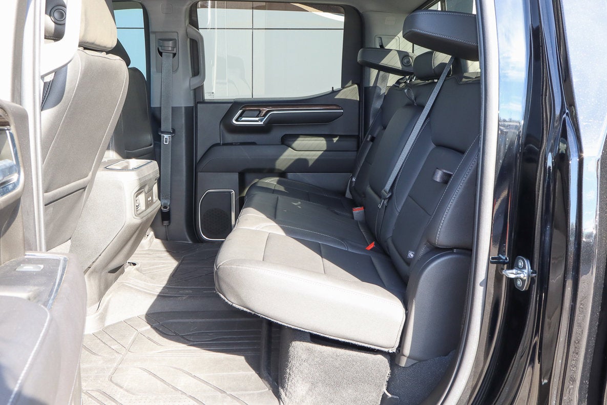 2022 Chevrolet Silverado 1500 4WD Crew Cab 147 RST