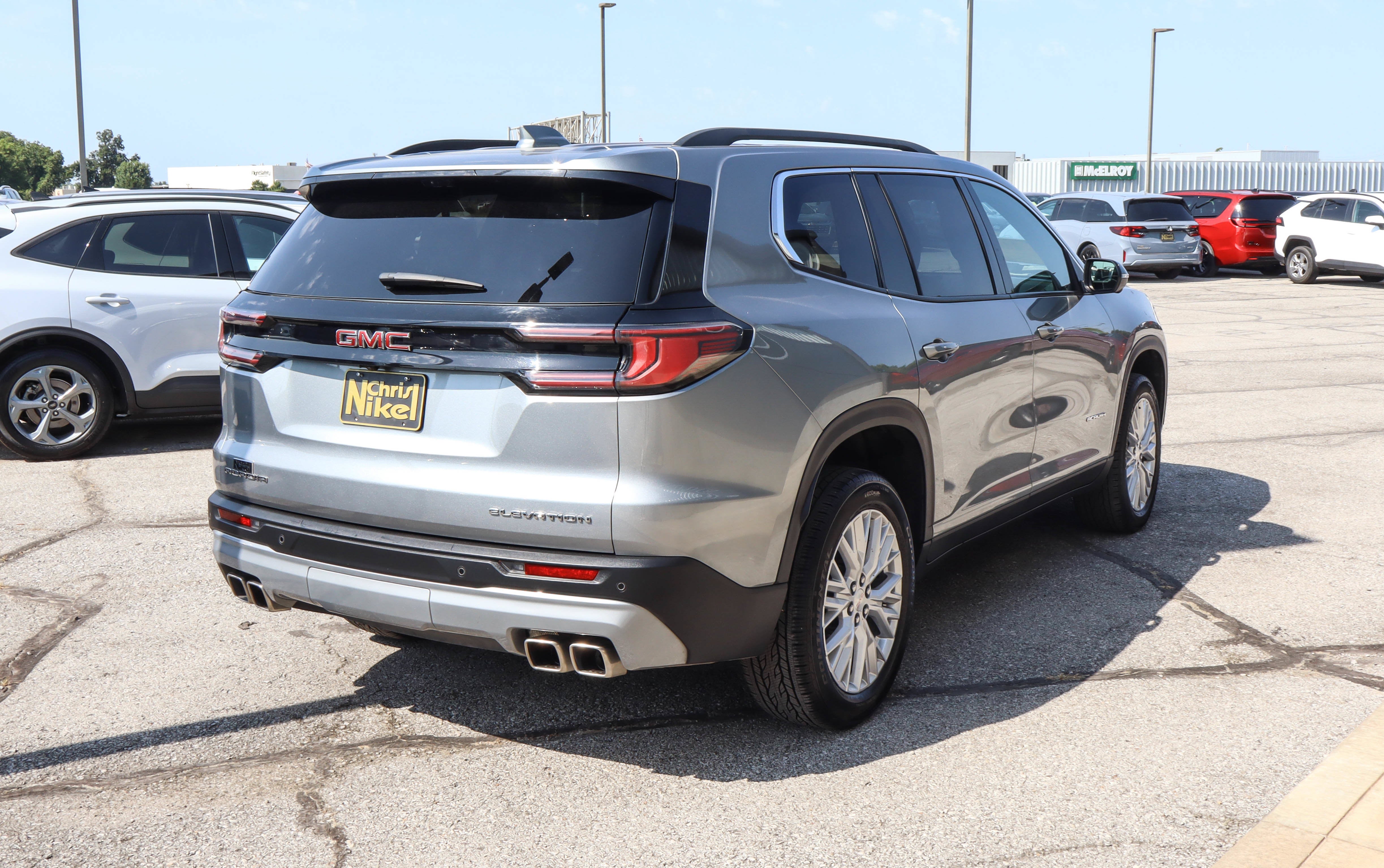 2026 GMC Acadia FWD 4dr Elevation