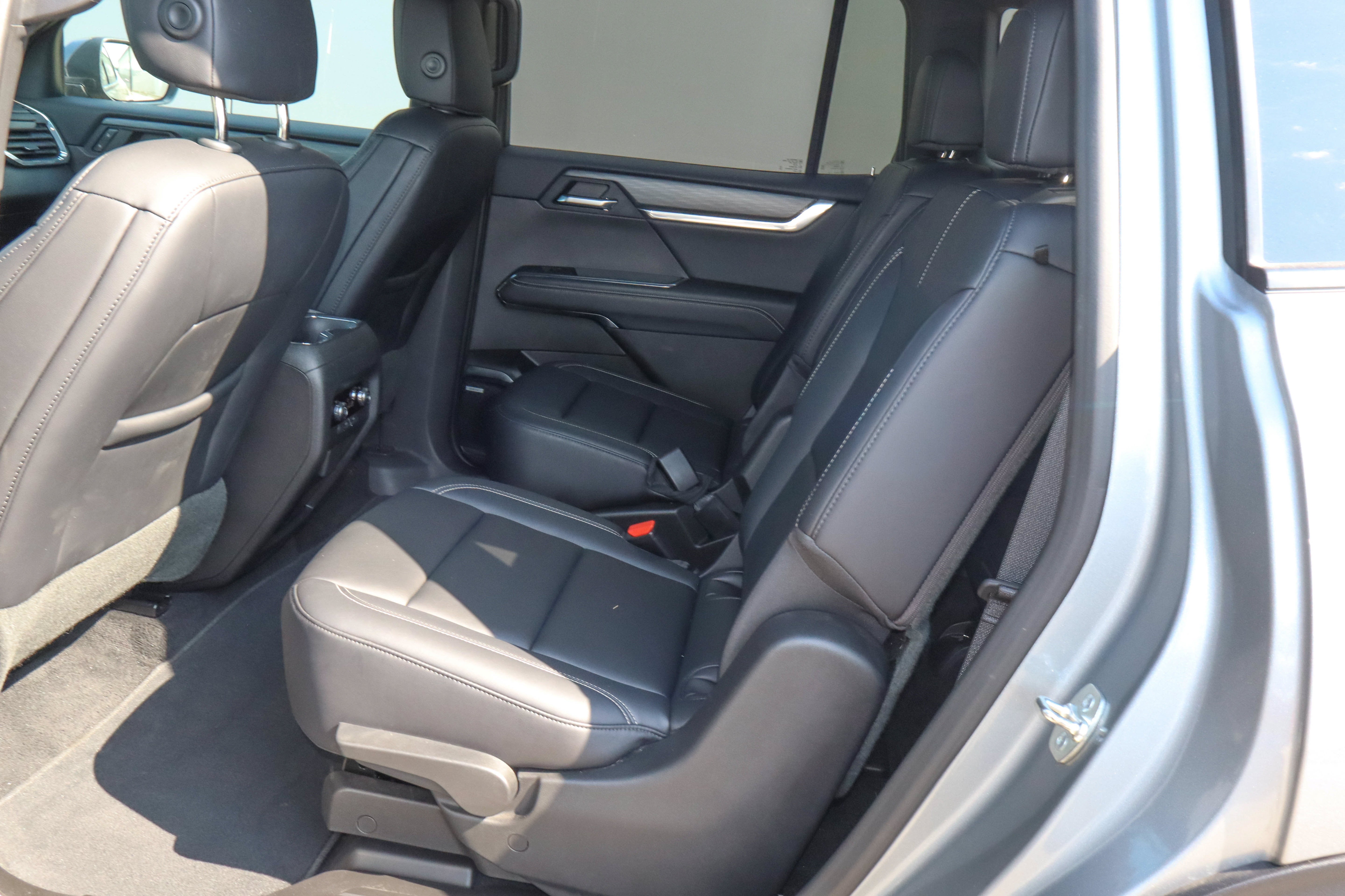 2026 GMC Acadia FWD 4dr Elevation