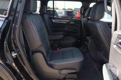 2025 GMC Acadia AWD 4dr AT4
