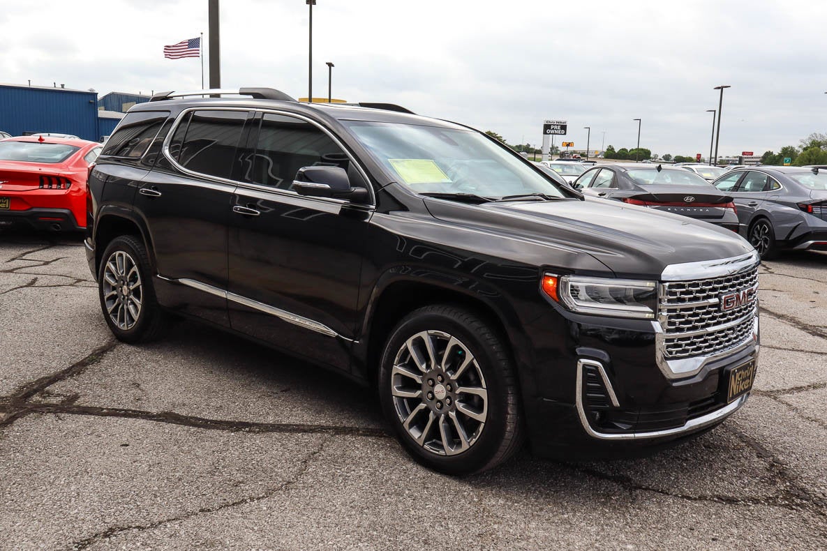 2023 GMC Acadia AWD 4dr Denali