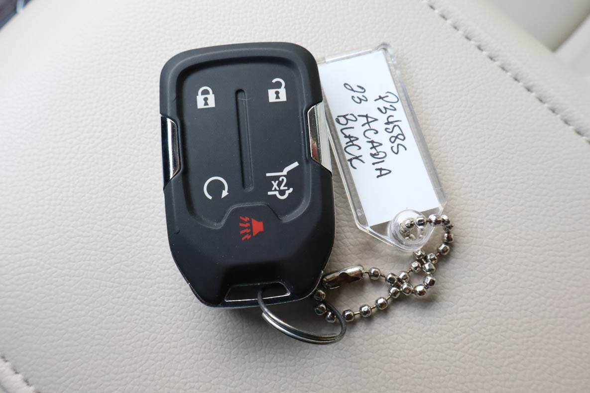 2023 GMC Acadia AWD 4dr Denali