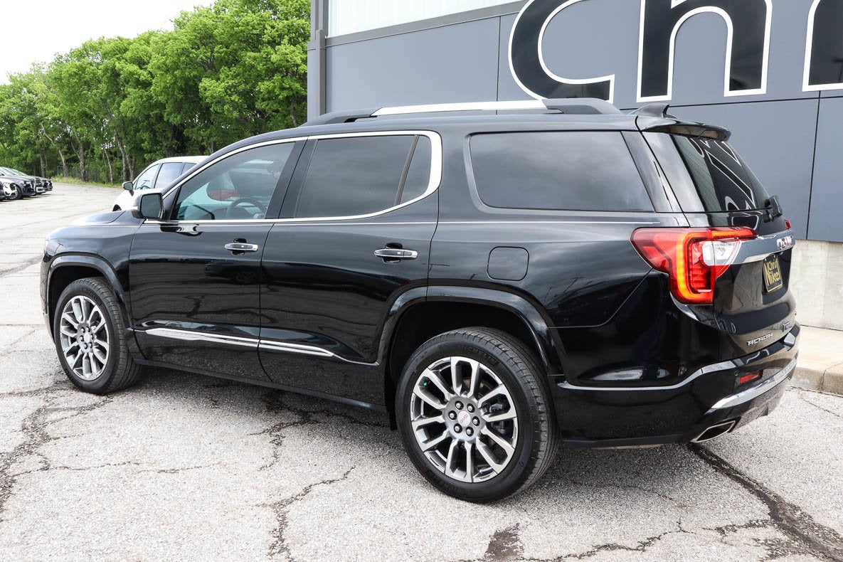 2023 GMC Acadia AWD 4dr Denali