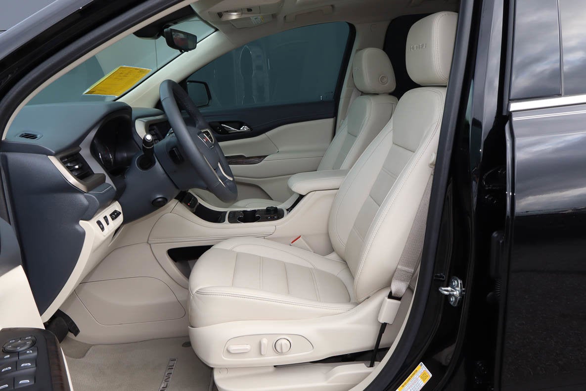 2023 GMC Acadia AWD 4dr Denali