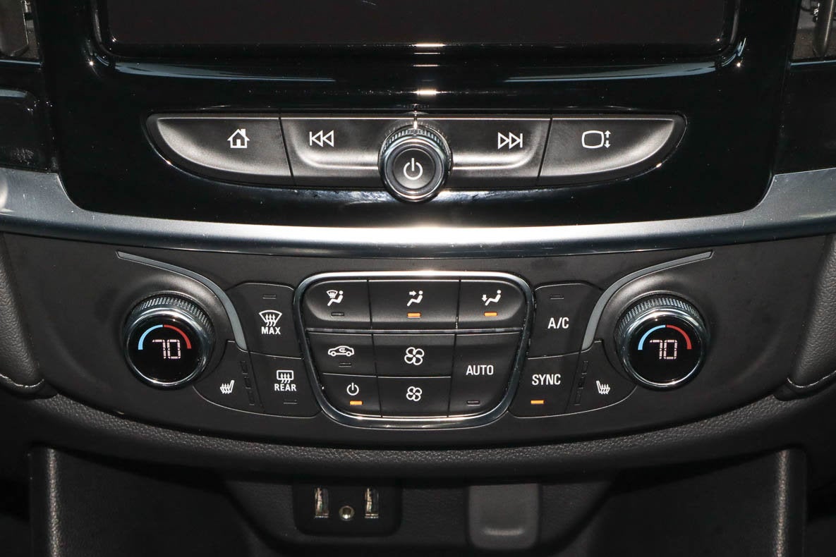 2023 Chevrolet Traverse FWD 4dr LT Cloth w/1LT