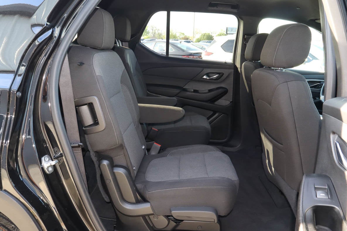 2023 Chevrolet Traverse FWD 4dr LT Cloth w/1LT