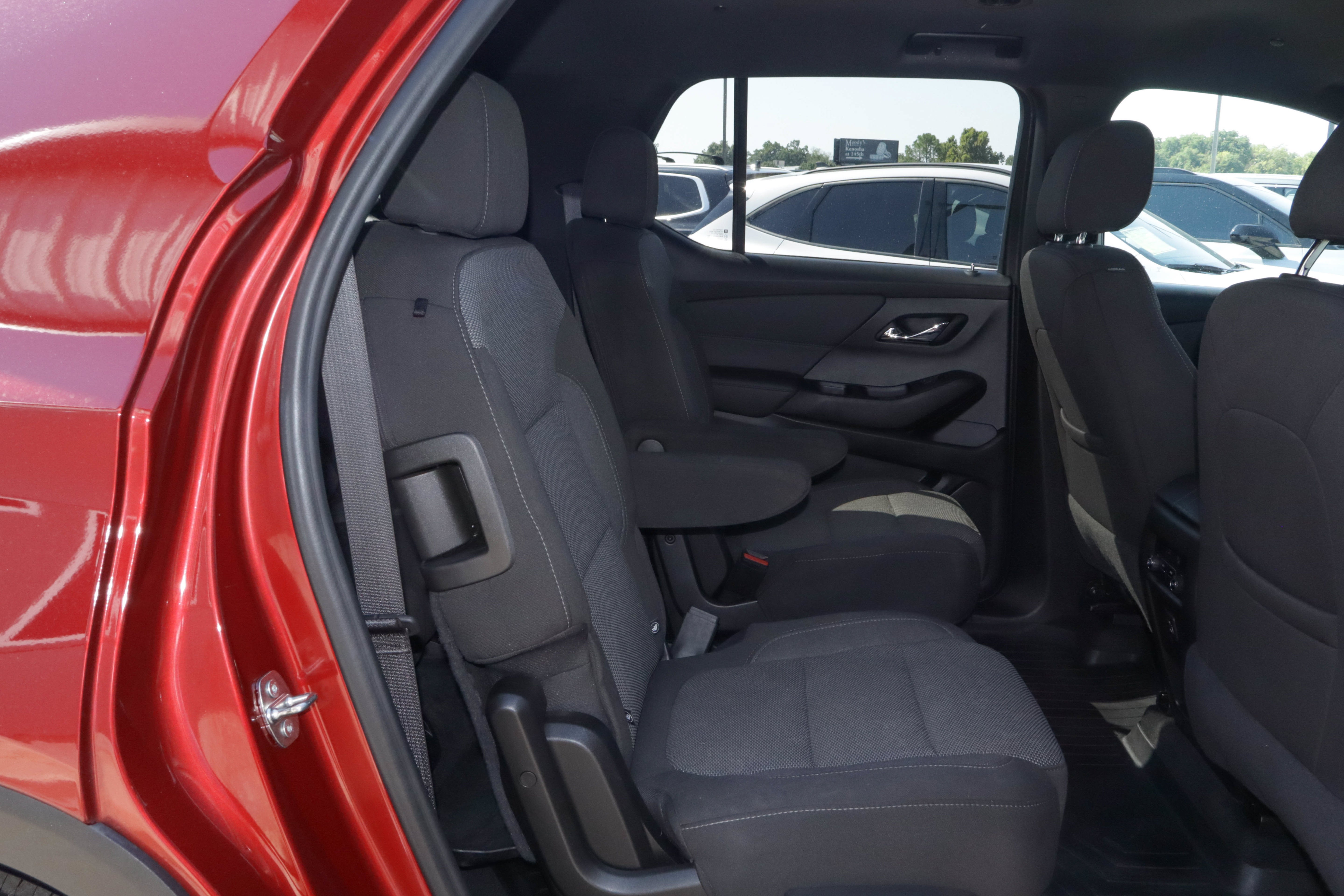 2023 Chevrolet Traverse FWD 4dr LT Cloth w/1LT