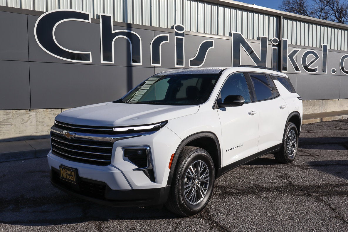 2025 Chevrolet Traverse FWD LT