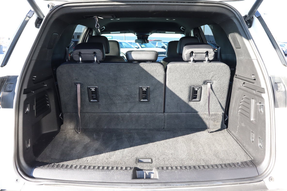 2025 Chevrolet Traverse FWD LT