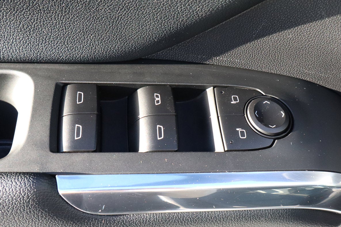 2025 Chevrolet Traverse FWD LT