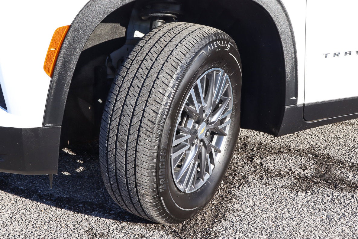 2025 Chevrolet Traverse FWD LT