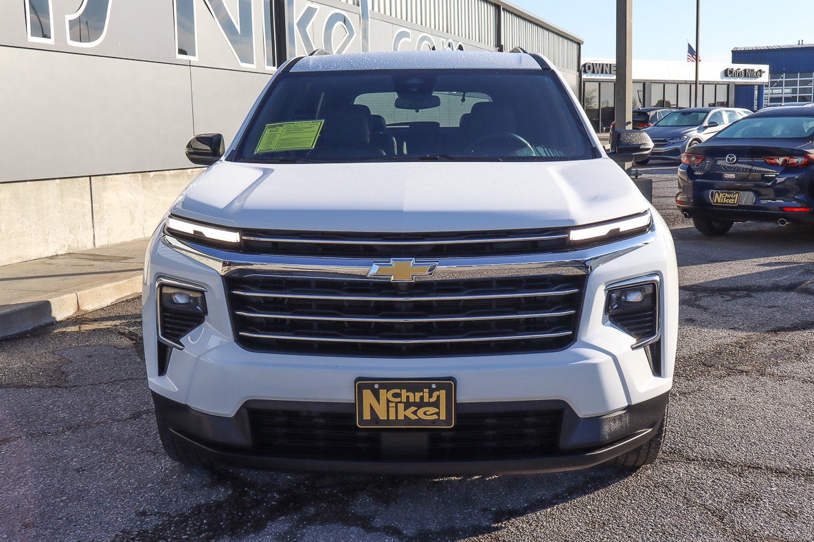 2025 Chevrolet Traverse FWD LT