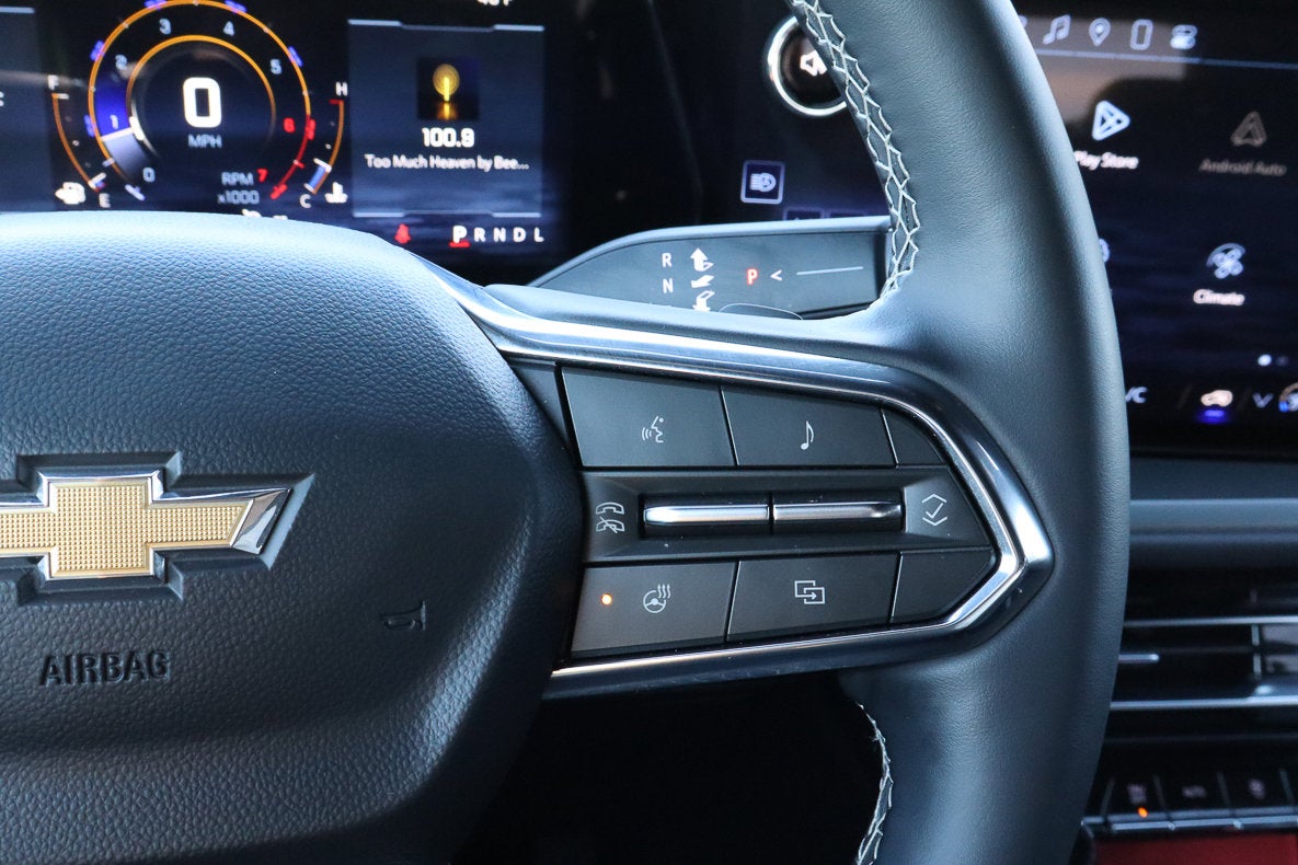 2025 Chevrolet Traverse FWD LT