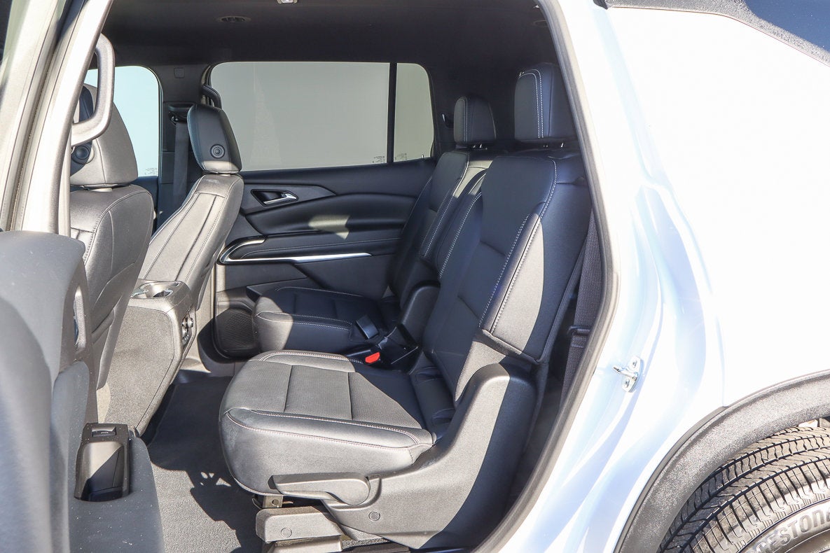 2025 Chevrolet Traverse FWD LT