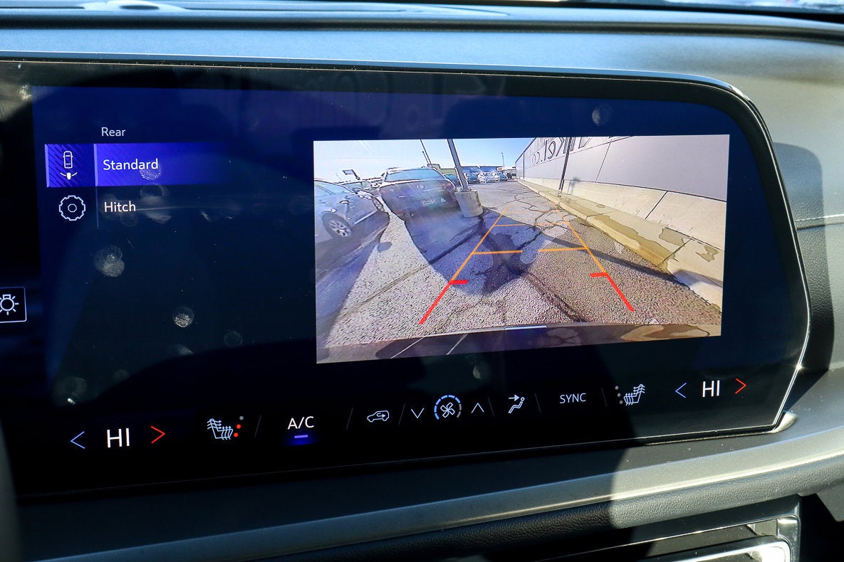 2025 Chevrolet Traverse FWD LT