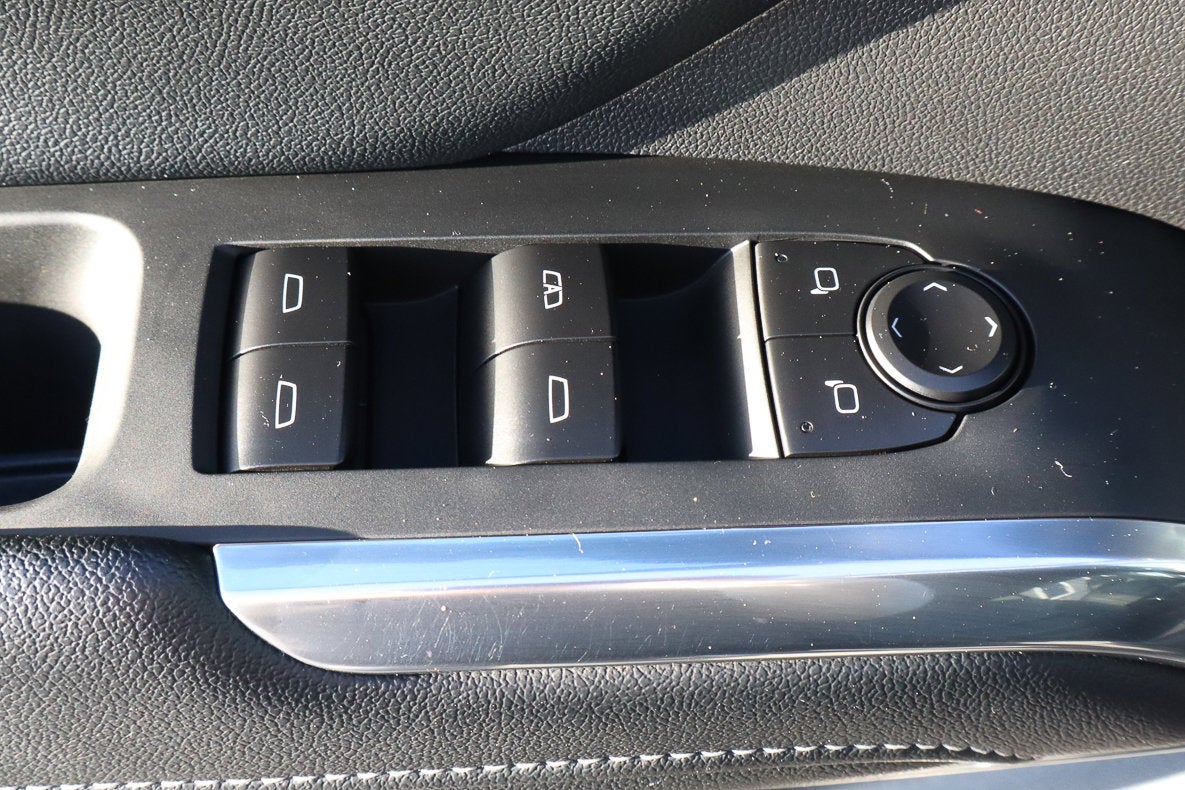 2025 Chevrolet Traverse FWD LT