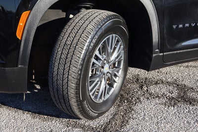 2025 Chevrolet Traverse FWD LT