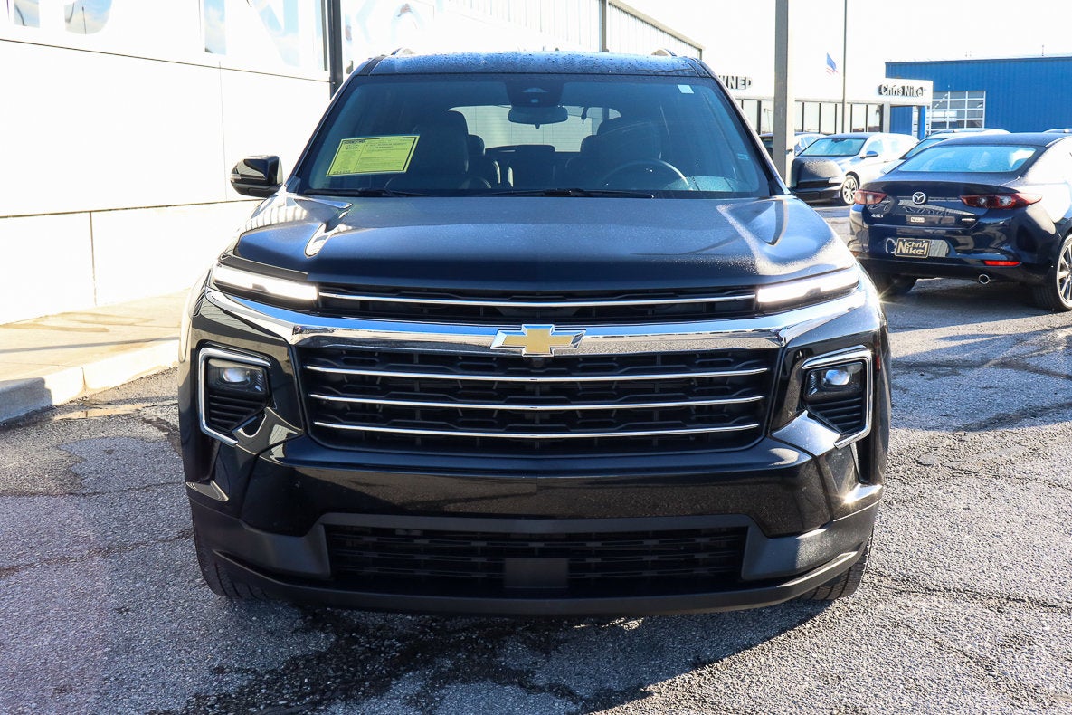 2025 Chevrolet Traverse FWD LT