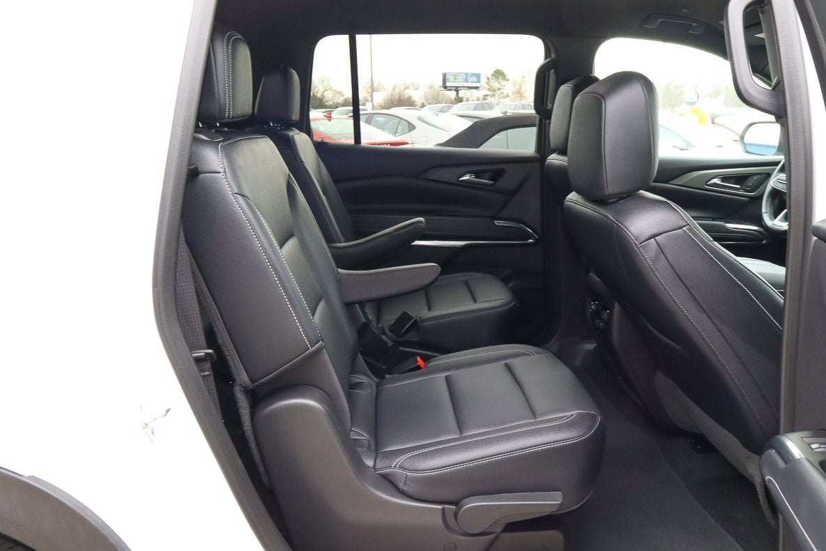 2025 Chevrolet Traverse FWD LT