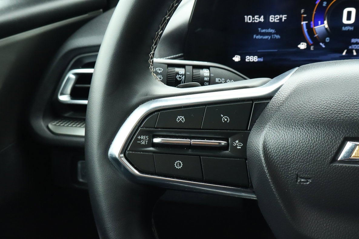 2025 Chevrolet Traverse FWD LT