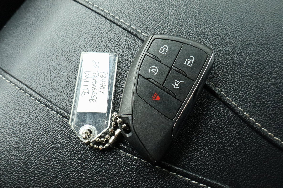 2025 Chevrolet Traverse FWD LT