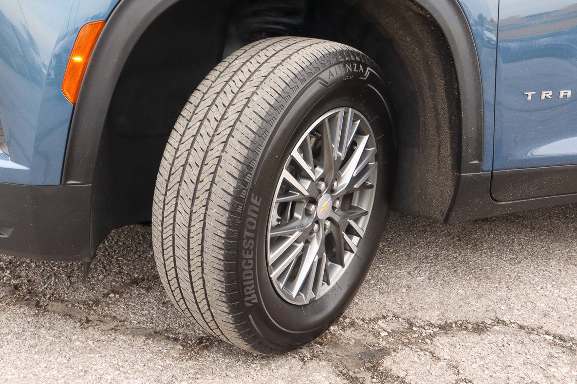 2025 Chevrolet Traverse FWD LT