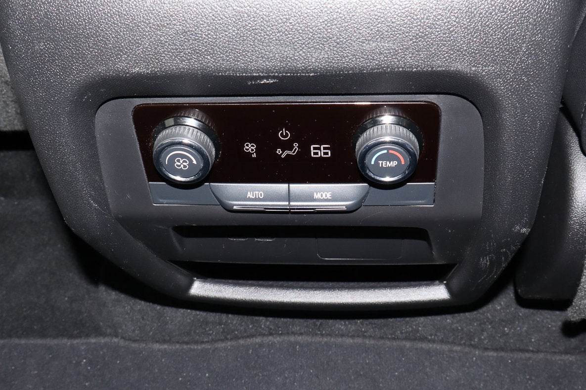 2025 Chevrolet Traverse FWD LT