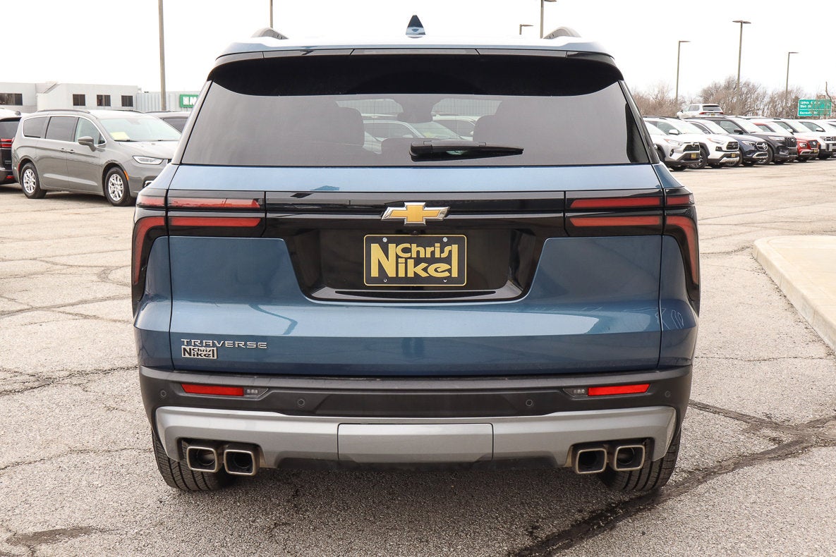 2025 Chevrolet Traverse FWD LT
